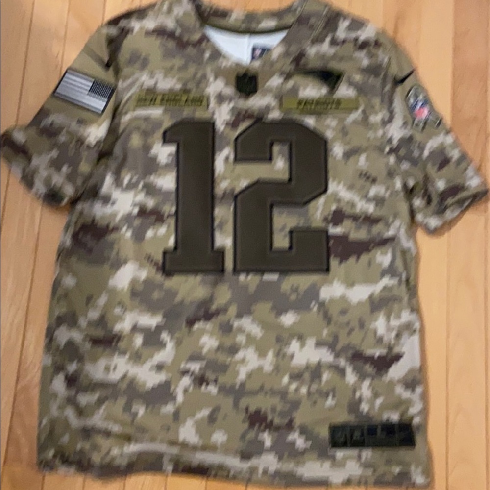 Men’s Patriots Tom Brady jersey